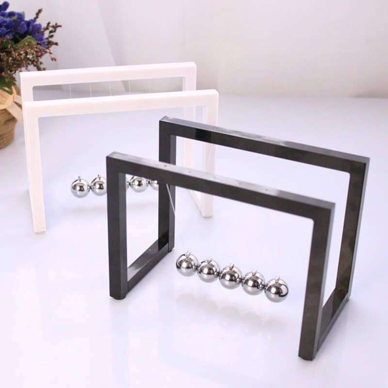 pendule-de-newton-design-socle-noir-ou-blanc