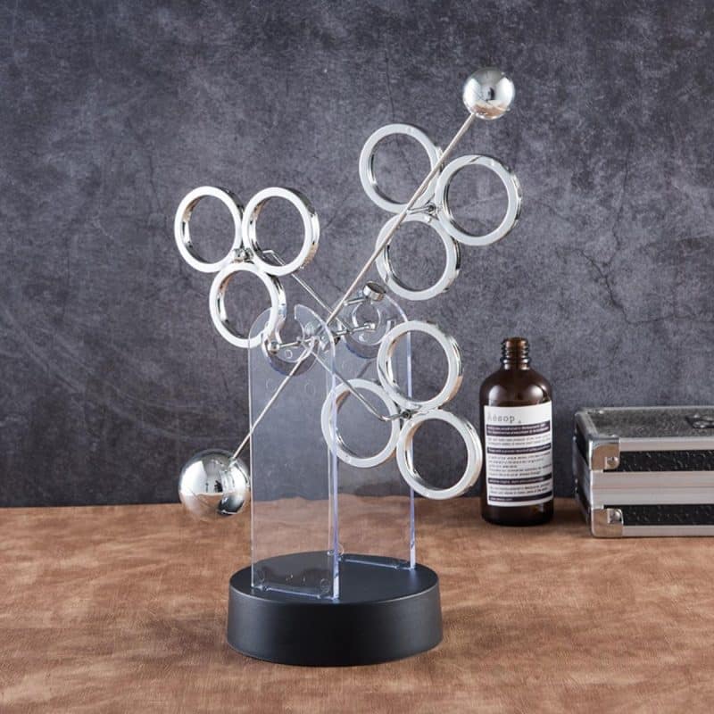 veritable-pendule-de-newton-magnetique